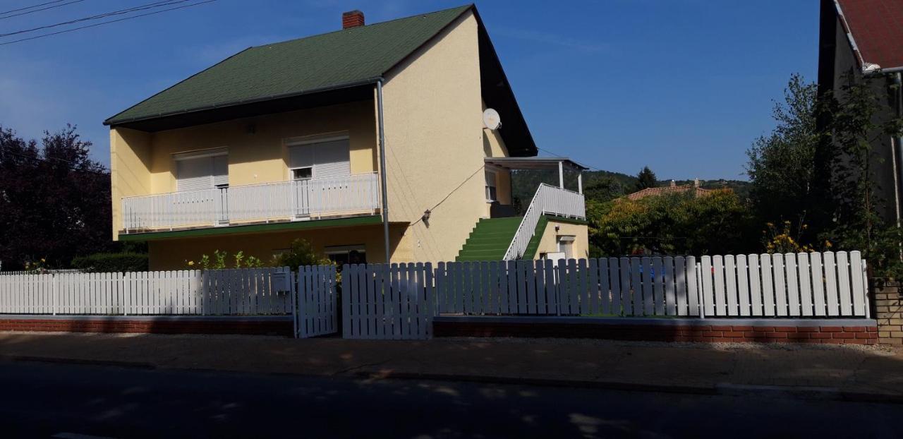 Ildi Apartman Gyenesdiás エクステリア 写真