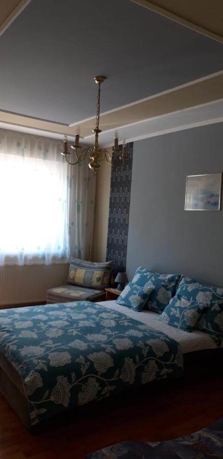 Ildi Apartman Gyenesdiás エクステリア 写真